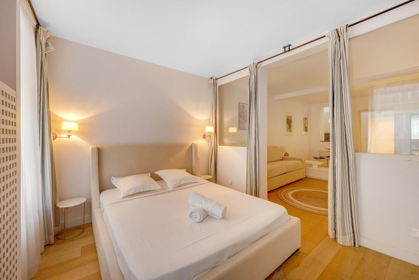 Hot District Faubourg Saint-denis Apartment *